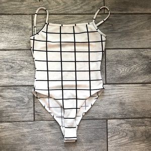 Super cute white bodysuit